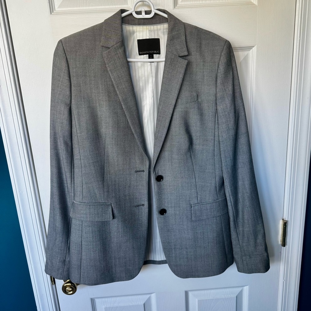 Banana Republic Classic Gray Suit Jacket, Size 8 Tall